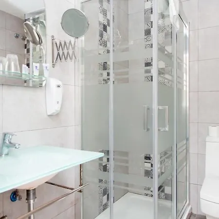 ホテル Marbella 2*